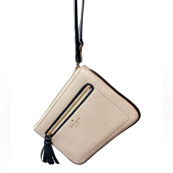 kate spade Handbags - Kate Spade Tinie Chester Street  Almond & black wristlet